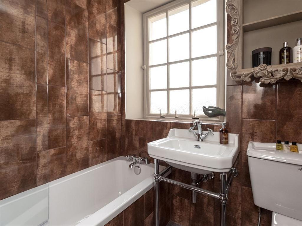 Canongate Luxury Homestay Edimburgo Exterior foto